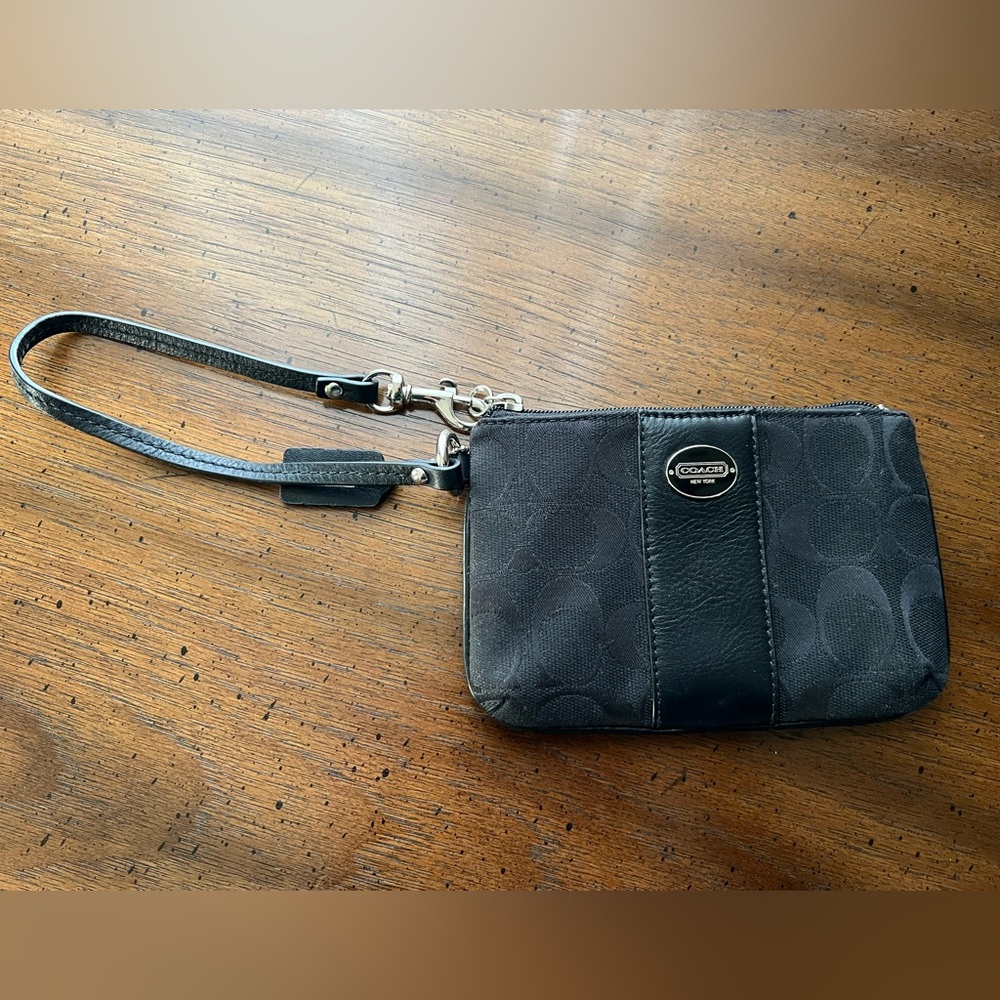 Coach Wristlet Clutch Black Vintage Y2K Wallet